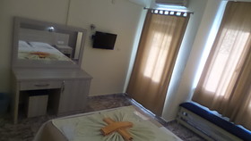 Ünlü Hotel