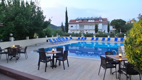 Ünlü Hotel