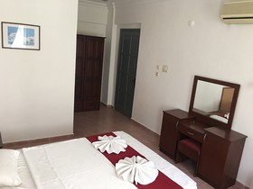Ünlü Hotel