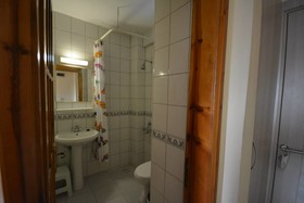 Ünlü Hotel