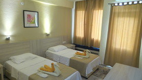 Ünlü Hotel