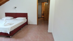 Ünlü Hotel