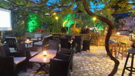 Ünlü Hotel