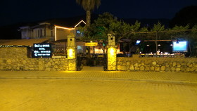 Ünlü Hotel