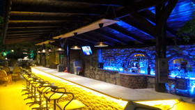 Ünlü Hotel