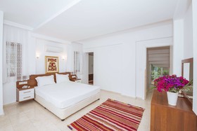 Olympia Villas