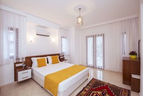 Olympia Villas