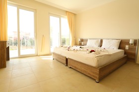 Orka Club Private Villas