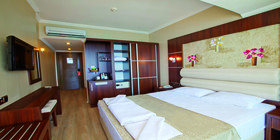 Aurasia Beach Hotel