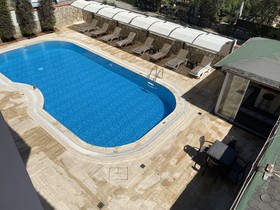 Belmaris Apartments