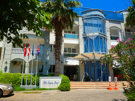 Two Seas Hotel
