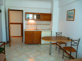 Two Seas Hotel