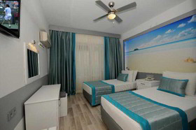 Blue Palace Hotel & Apart