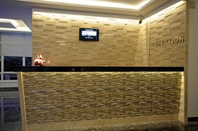 Blue Palace Hotel & Apart