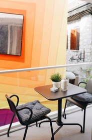 Bono Houses Condo