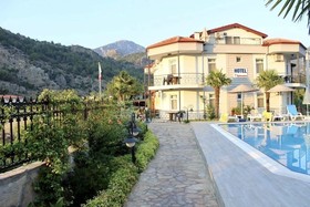 Bybassios Hotel
