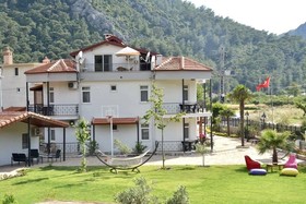 Bybassios Hotel