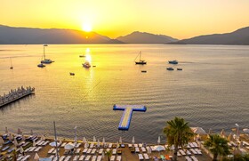 Caprice Beach Hotel