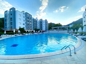 Caprice Beach Hotel