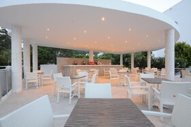 Caprice Beach Hotel
