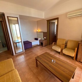 Caprice Beach Hotel