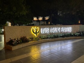 Caprice Beach Hotel