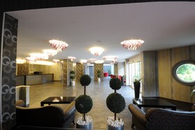 Caprice Beach Hotel