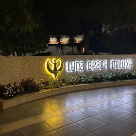Caprice Beach Hotel