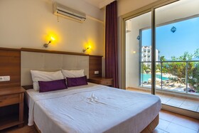 Caprice Beach Hotel