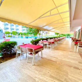 Caprice Beach Hotel