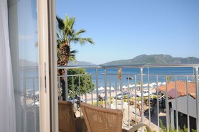 Caprice Beach Hotel