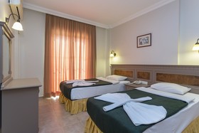 Club Amaris Apartments