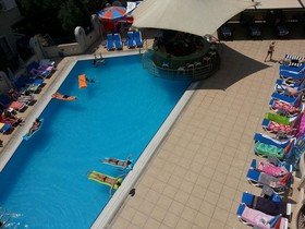 Club Karakas