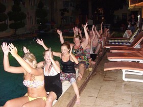 Club Sunset Apart