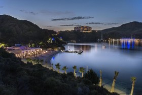 D-Maris Bay