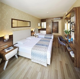 Emre Beach Hotel