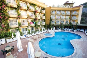 Grand Faros Hotel