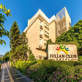 Julian Club
