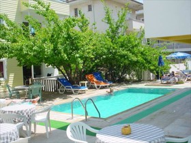 Marlin Apartments