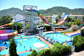 Avisos Hotel & Apartments