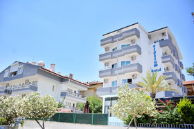 Avisos Hotel & Apartments