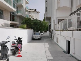 Oasis Hotel & Apartments