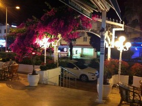 Oasis Hotel & Apartments