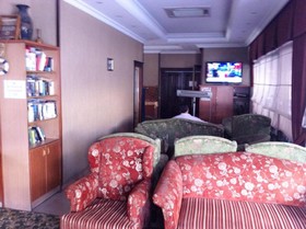 Oasis Hotel & Apartments