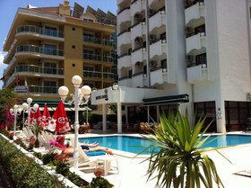 Oasis Hotel & Apartments
