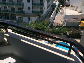 Oasis Hotel & Apartments
