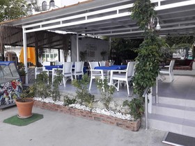 Oba 09 Restaurant & Motel & Beach