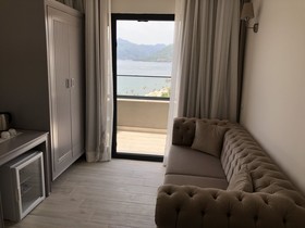 Yunus Hotel