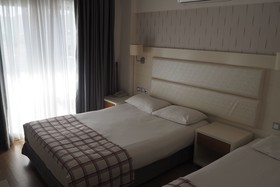 Yunus Hotel