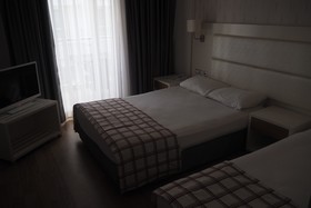 Yunus Hotel